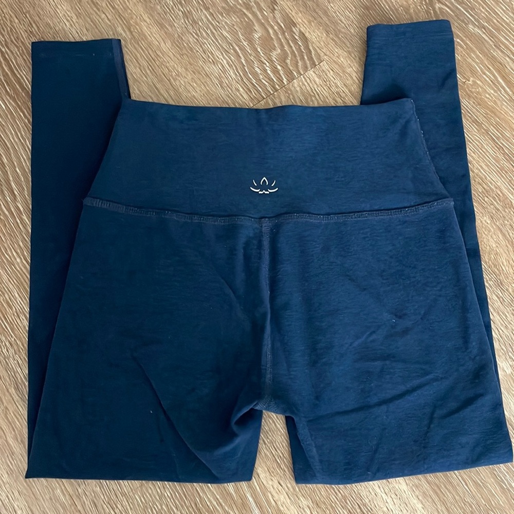 Beyond Yoga Spacedye Caught in the Midi Navy Blue leggings